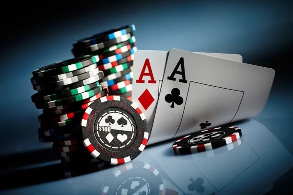 Live dealer roulette table broadcast